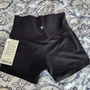 Lululemon 4" Align HR Short Size 8
